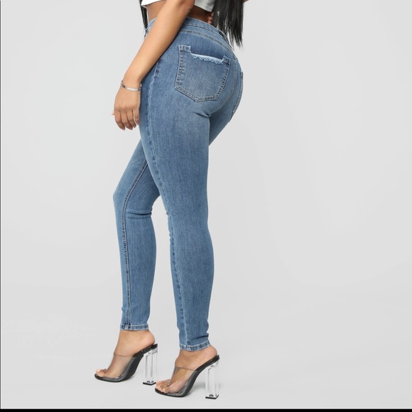 Can’t Let Me Go Skinny Jeans - Picture 6 of 6